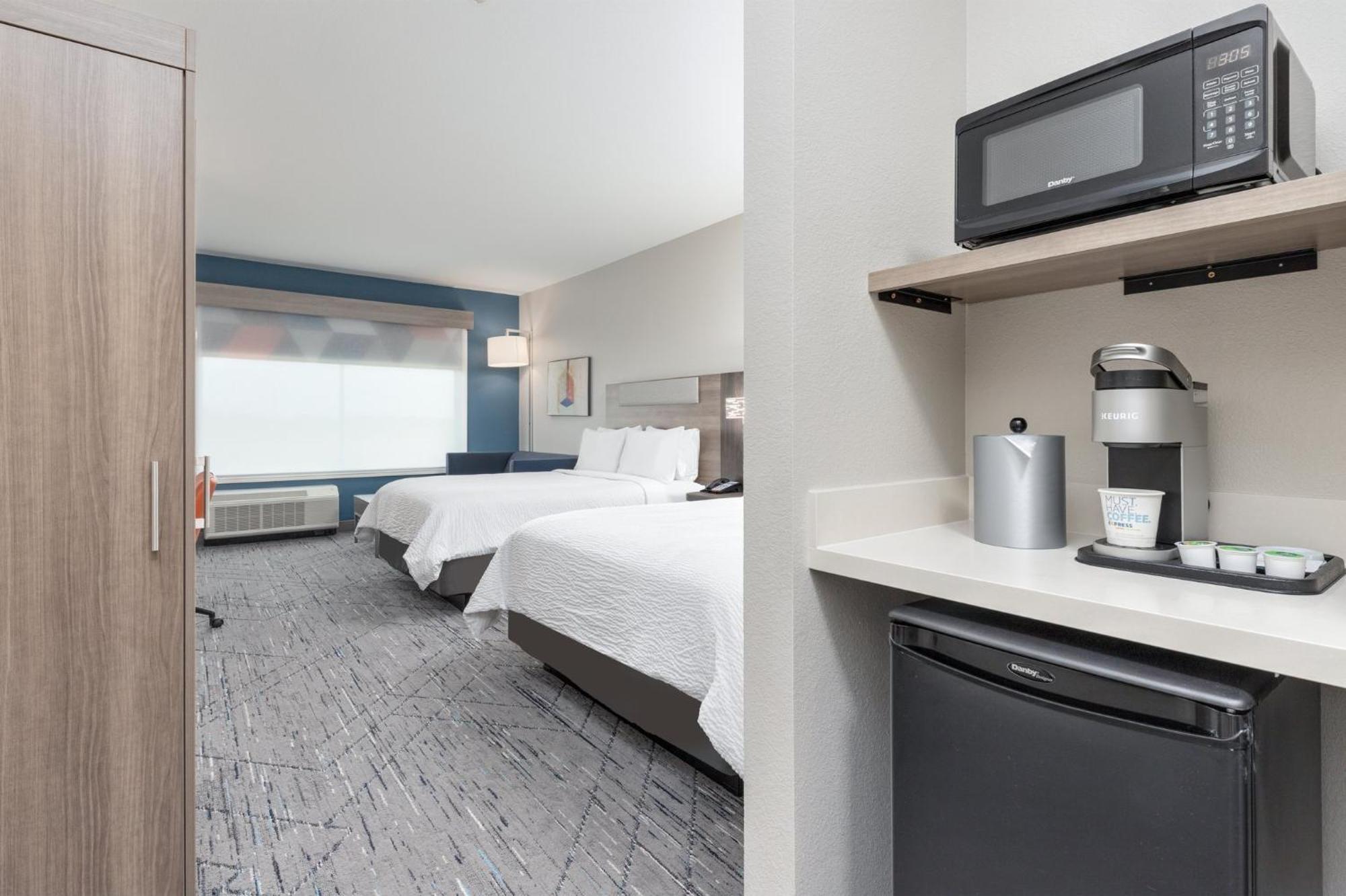 Holiday Inn Express & Suites Austin Airport East By Ihg Экстерьер фото