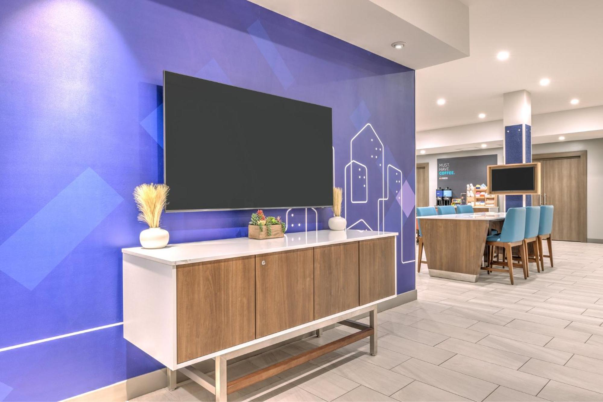 Holiday Inn Express & Suites Austin Airport East By Ihg Экстерьер фото